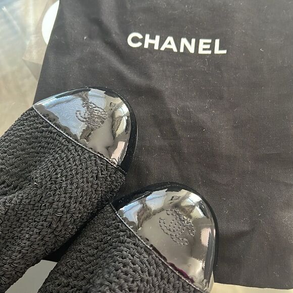 Rare CHANEL Crochet Patent Leather Cap Toe Sock Booties, Black, Size 35 - Picture 1 of 11